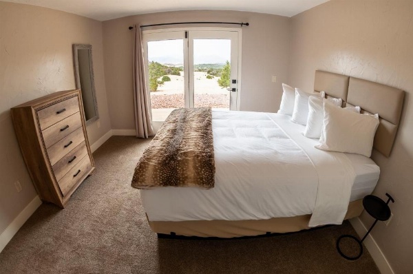 Royal Gorge Cabins image 25